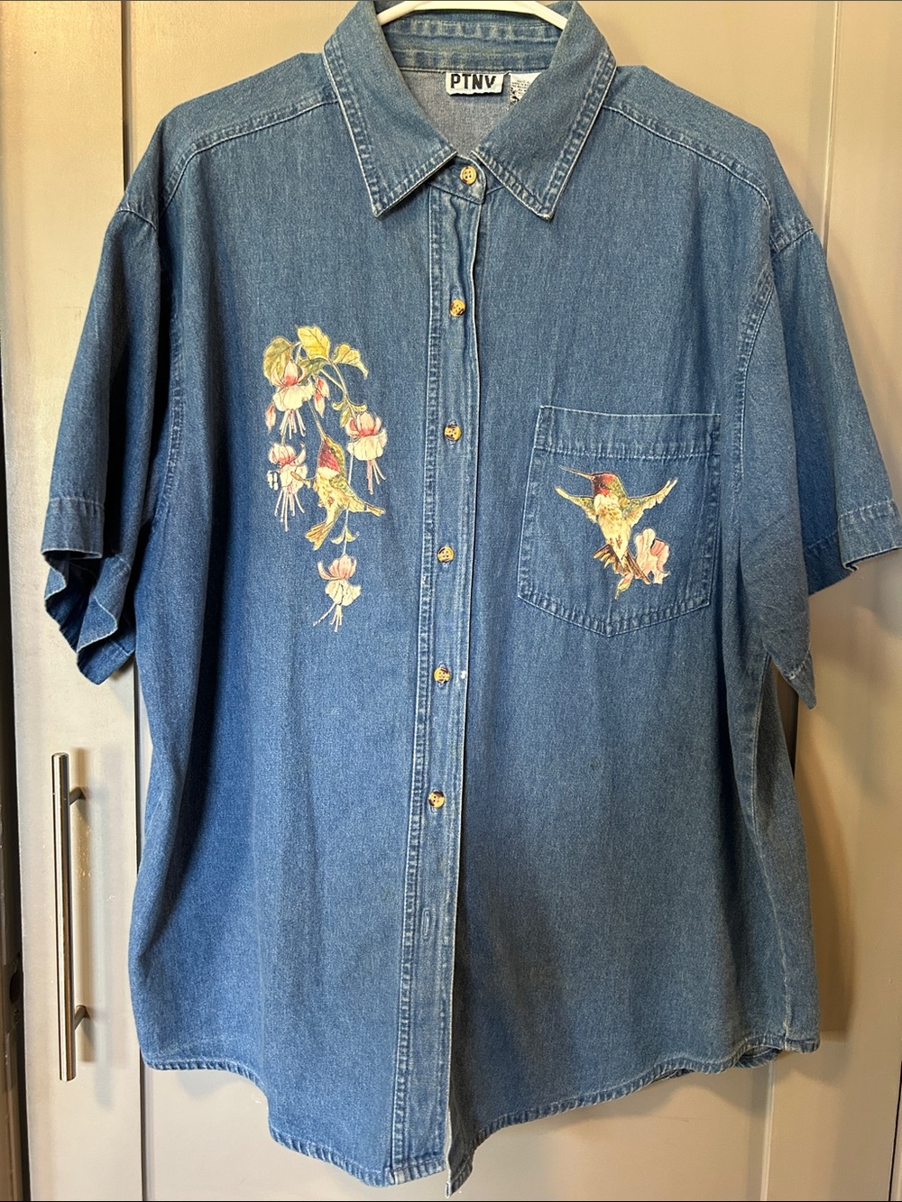 PTMY-Vintage Light  Denim Short-Sleeve Shirt Floral & Hummingbird Detail-90’s
